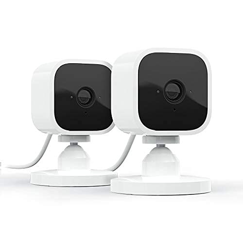 Blink Mini - Cámara de seguridad inteligente compacta, conectable, para interiores, con video de alta definición 1080 y detección de movimiento, funciona con Alexa - 1 cámara (blanco)