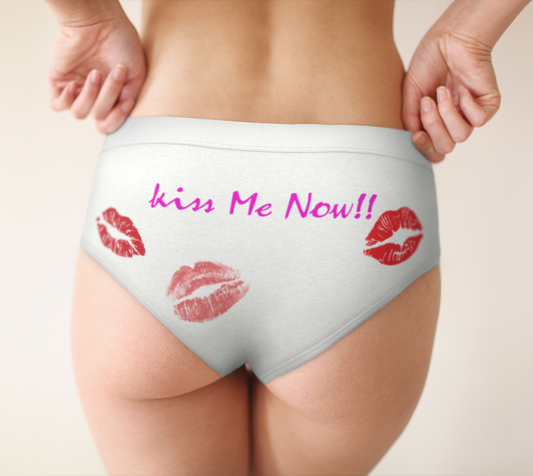 Cheeky Briefs / kiss me now