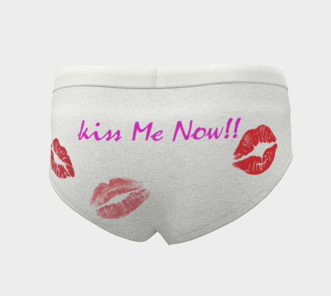 Cheeky Briefs / kiss me now